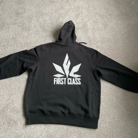 FIRST CLASS APPERAL - Picture 2 of 2